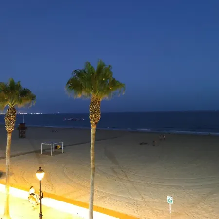 Primera Linea De Playa. Zona Playa Costilla. Apartment